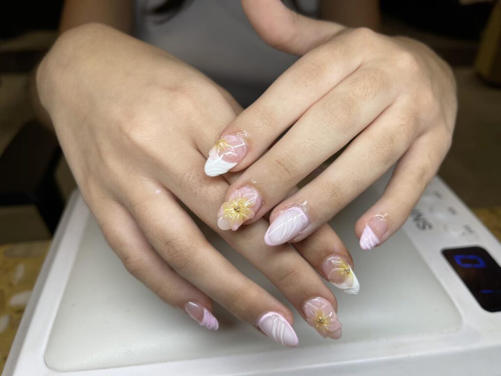 Elegant Diamond Manicure Gold Nails Boutique, Collingwood